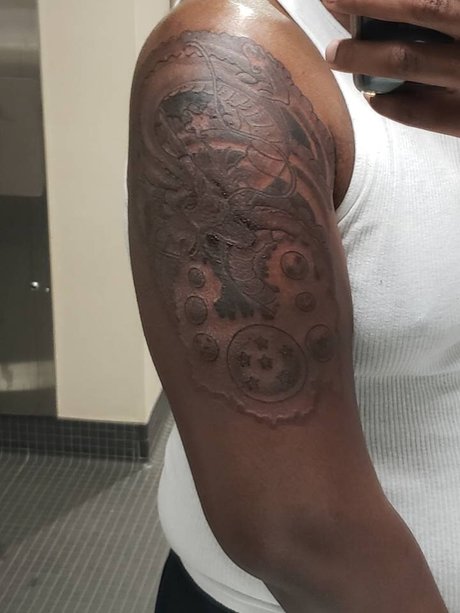 Big Hawk exklusive erotische foto