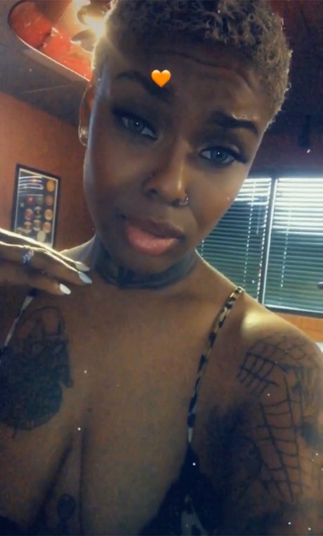 Black Marilyn Monroe porno nackt bilder