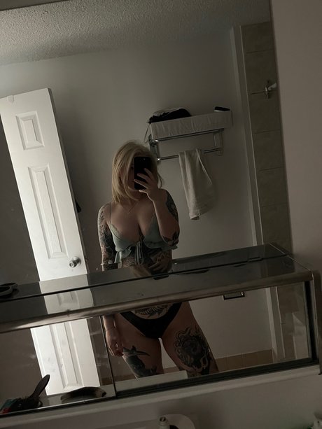 Unknownalison nackt pornostar bilder