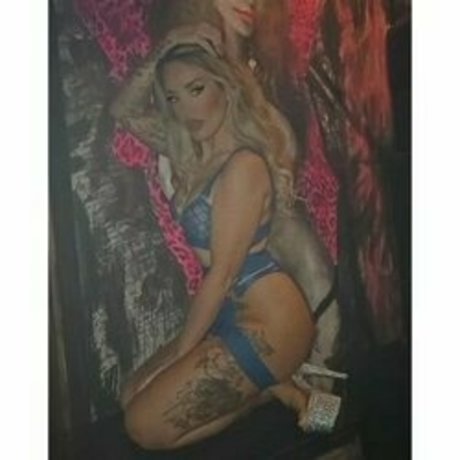 Lou louise porno nackte foto