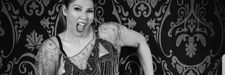 Queenie Bee perfekte heiße fotos