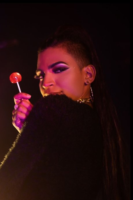 Santrosa erotische galerie