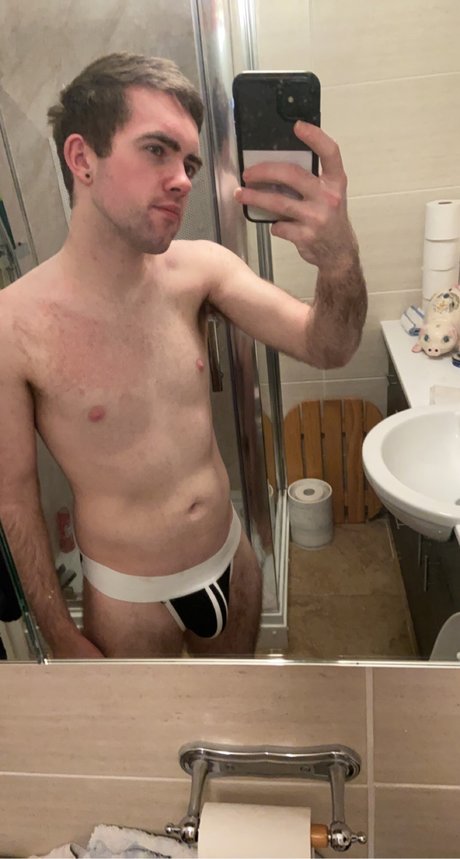 Littlebadboy98 model nacktheit foto