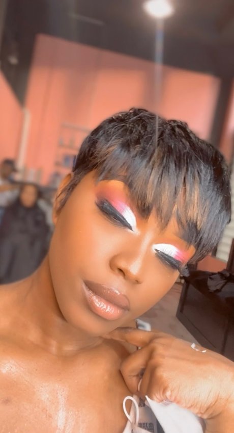 Hunty Redd_ model xxx foto