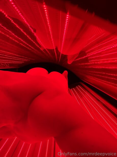 MrDeepVoice akt galerie