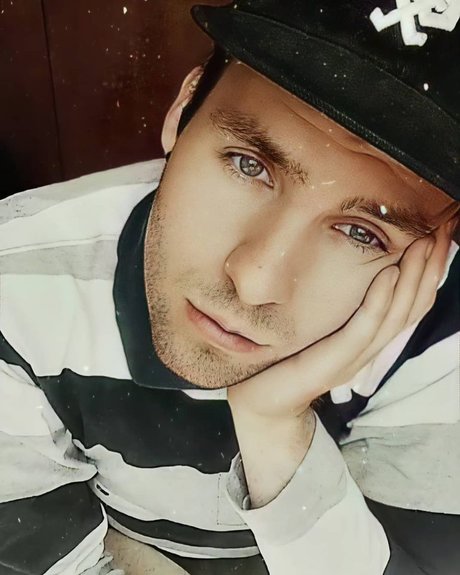 Lucas Maldonado porno erotische archiv