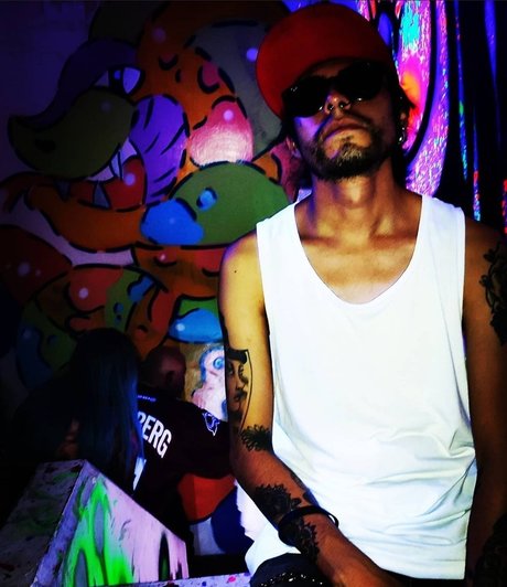 Alex Simons porno hd foto