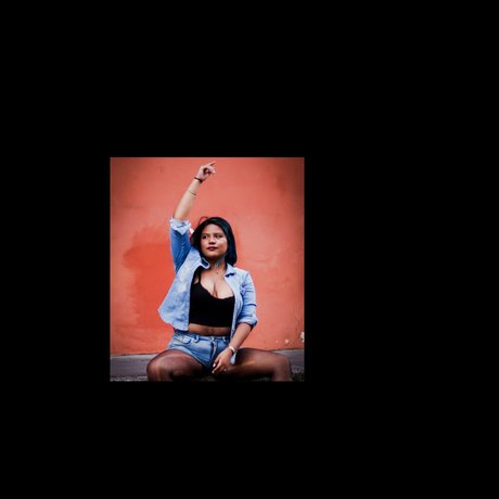 Ishtar S_ sexy top galerie