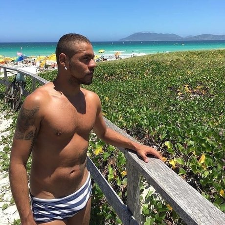 Luis Guilherme beste porno archiv