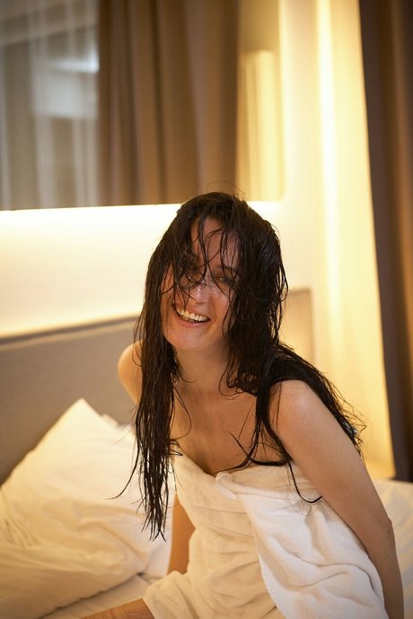 Ginna Nimfa Mannay sexy schöne galerie