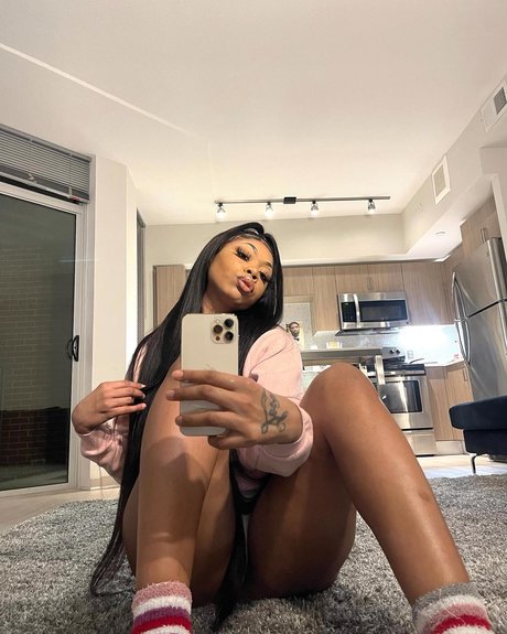 Mindyofficial kostenlose xxx bild