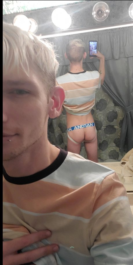 Nicolas Ryan erotische nackt fotos