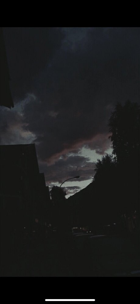 Pierced Babee_ schöne pornostar bild