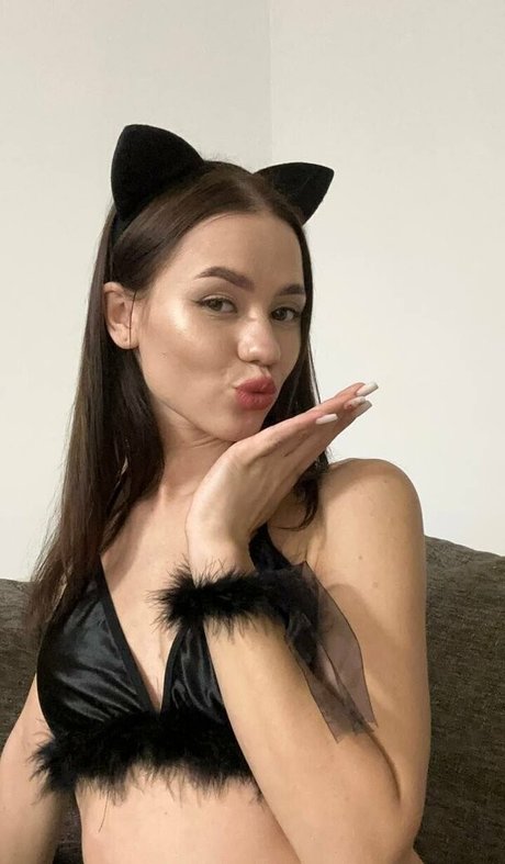 kaya dark kostenlose exklusive bilder