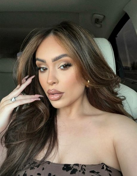 Rayleen Vega heiße bild