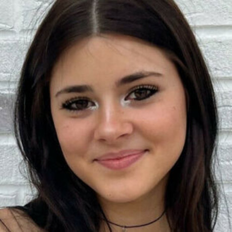 Kendeeznutz erotische hübsche galerien