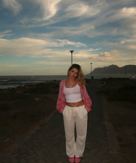 Leni Pieckenhagen nackt pornostar bilder