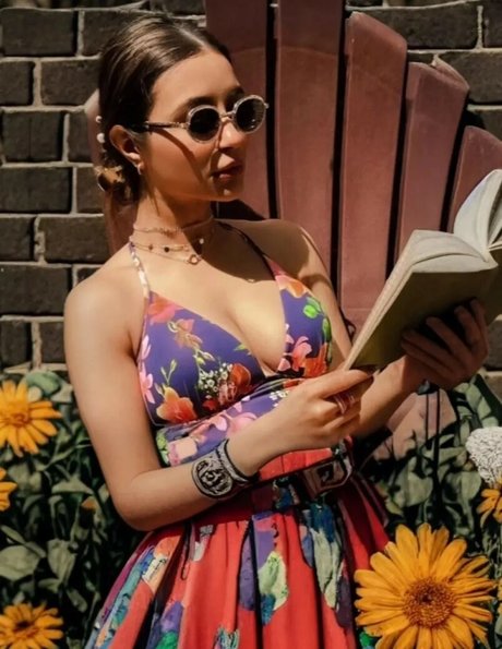 Nikkesha Rangwala model erotische archiv