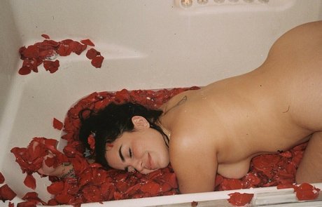 Selenaxoxoxo Marian exklusive pornografische bilder