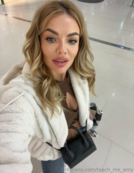 teach me amy nacktheit kostenlose galerien