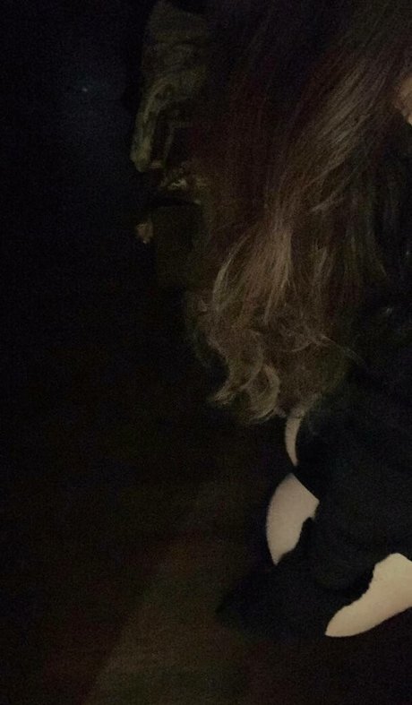 M uselessbeauty top porno foto