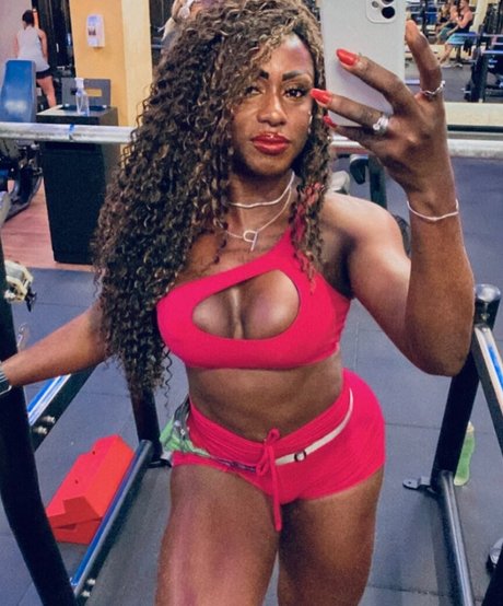 Ana Paula Costa top perfekte galerien