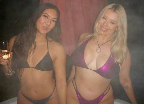 Sarah Anne Hooper nackt kunst galerie