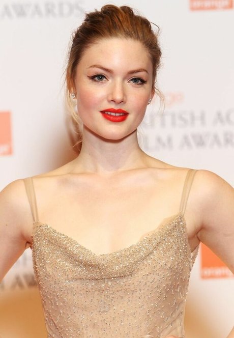Holliday Grainger nackt schöne fotos