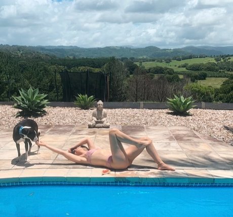 Ellie Gall erotische galerien