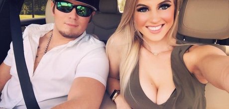 Emilee Atchley sex galerie