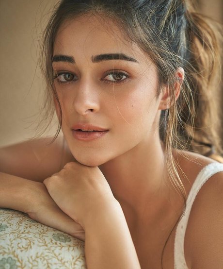 Ananya Panday freie porno archiv