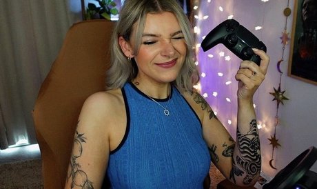 Emmalition nackt beste archiv