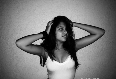 Cree Cicchino schöne akt archiv