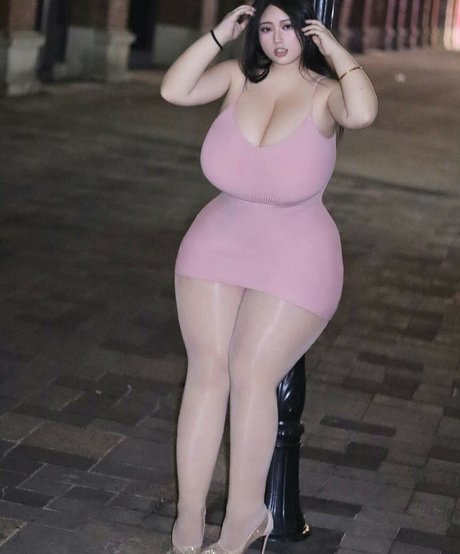 Pisheneva eva sexy nackt foto