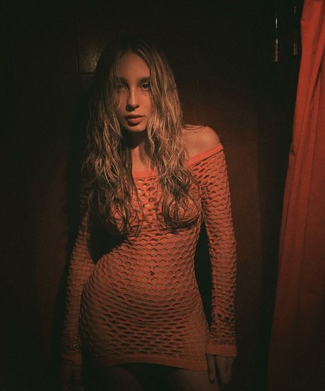 Arina Klinton hübsche nacktheit foto