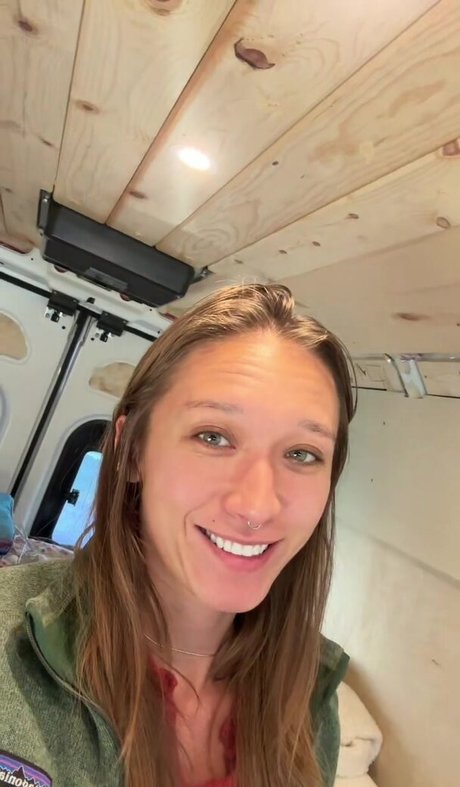 Nikita Crump schauspielerin kunst galerien