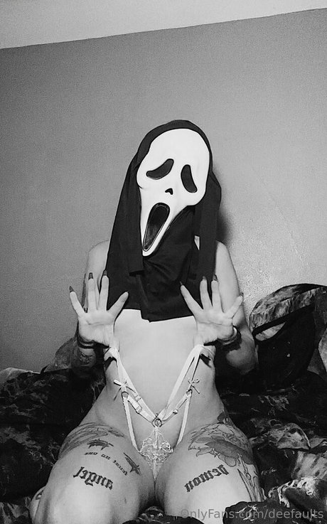 deefaults xxx sex foto