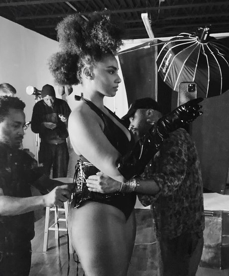 Shadia Ampadu schauspielerin exklusive galerie