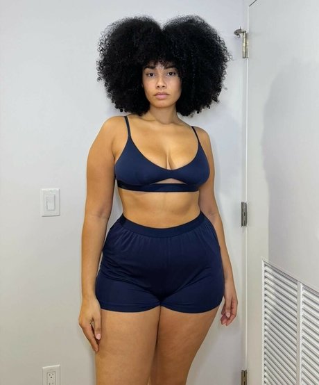 Shadia Ampadu sex archiv