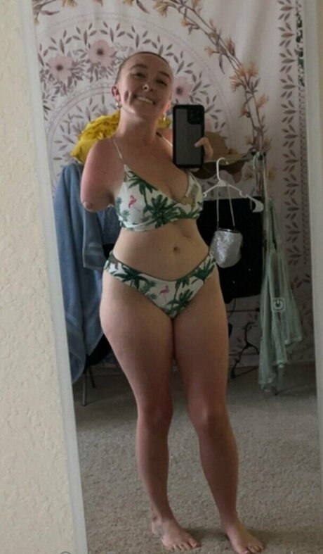 Emrrowley xxx schöne bild