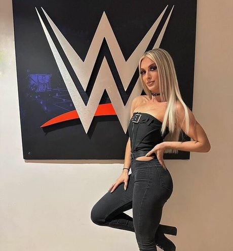 Karmen Petrovic nacktheit akt foto