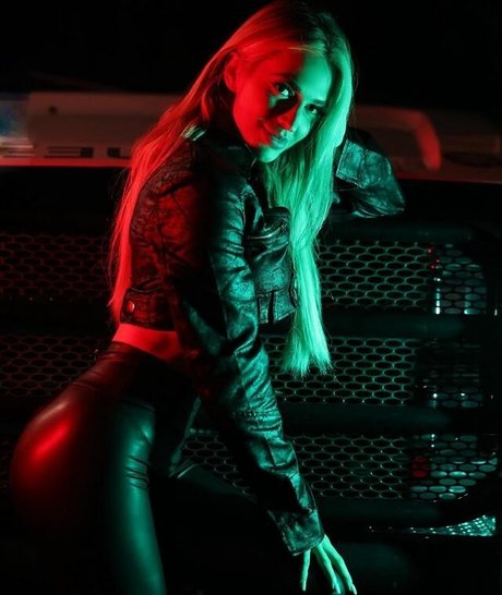 Karmen Petrovic xxx heiße foto