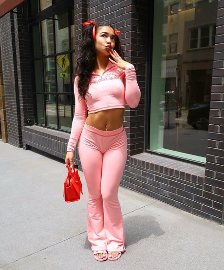 Journi Carr nackt kostenlose galerien