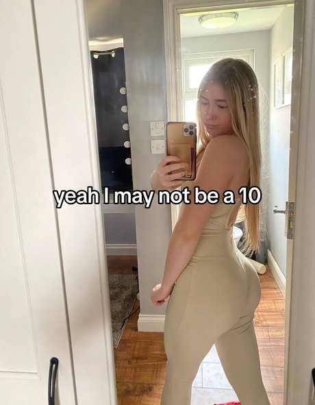 a mae 04 hübsche erwachsene bild