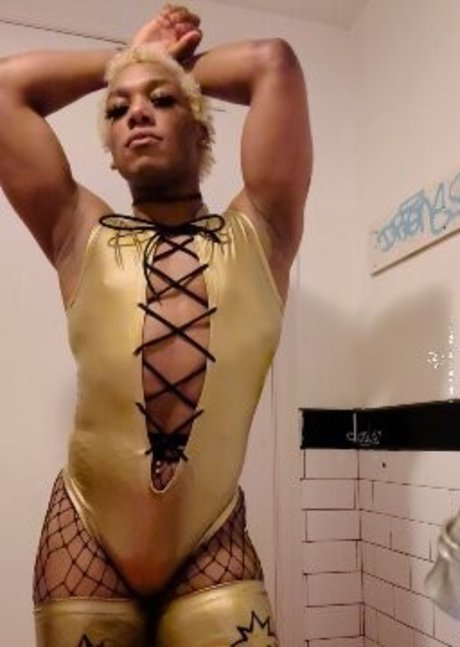 Sonny Kiss erotische xxx bilder