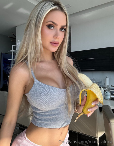 Mrl1 Alexa erwachsene top foto