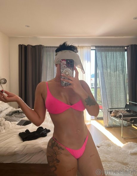 jameelahh perfekte akt foto