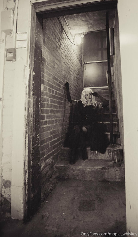 maple massacre porno galerie