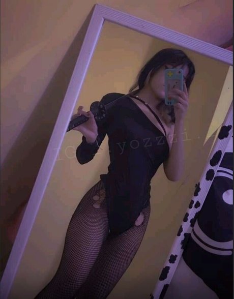 __yozzzi__ heiße porno fotos