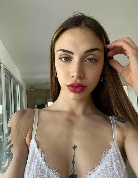 ornellaturri hübsche nacktheit galerie